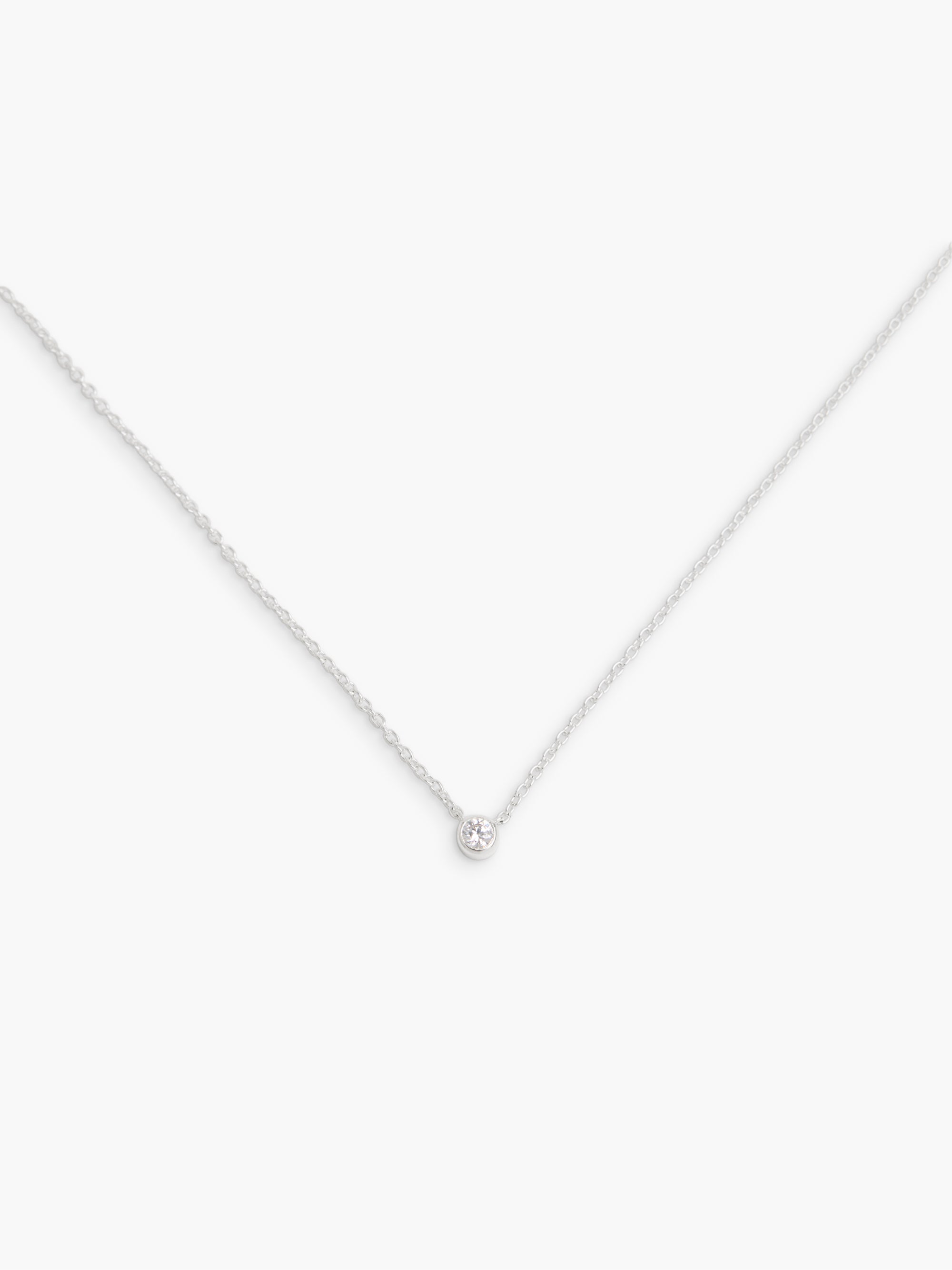 Oda Floating Necklace